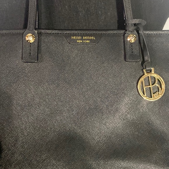 Henri Bendel Tote - Picture 3 of 7